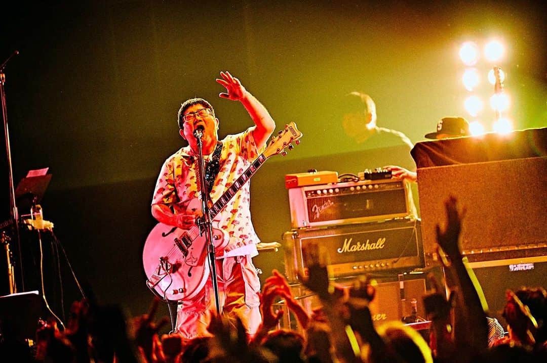 山口隆さんのインスタグラム写真 - (山口隆Instagram)「ROCK KIDS 802-OCHIKEN Goes ON!!ｰSPECIAL LIVE HIGH!HIGH!HIGH! 最高な夜をありがとう！ ロックンロール！ロックンロール！ すっげー楽しかったです！ ワンマンライブみたいに盛り上がってくれてホントにありがとう！  写真　ハマノカズシ #ROCKKIDS802 #FM802」8月10日 22時51分 - yamaguchi_sbm