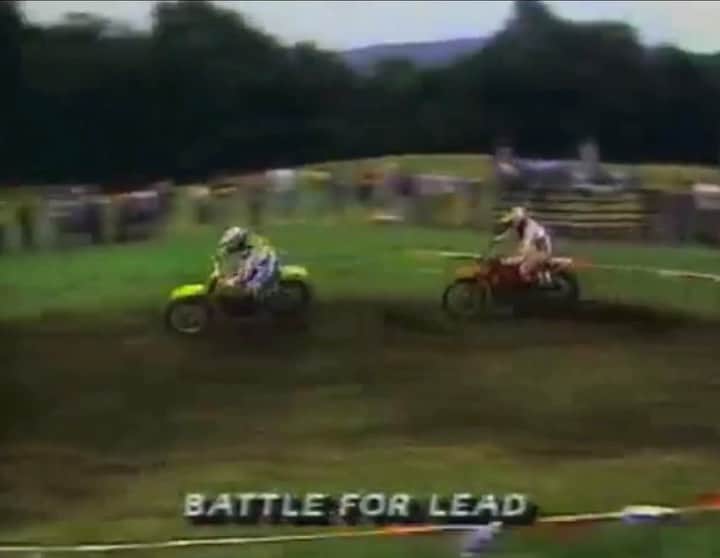 Racer X Onlineのインスタグラム：「Unadilla has hosted some of the best battles ever, including legendary duels between Bob Hannah and Johnny O’Mara, culminating when the O’Show ran out of gas while leading on the last lap of the 1986 USGP. Hannah, luckless at the track forever, finally had things turn his way after a decade of trying. Unadilla history is unlike anything else! #Classics」