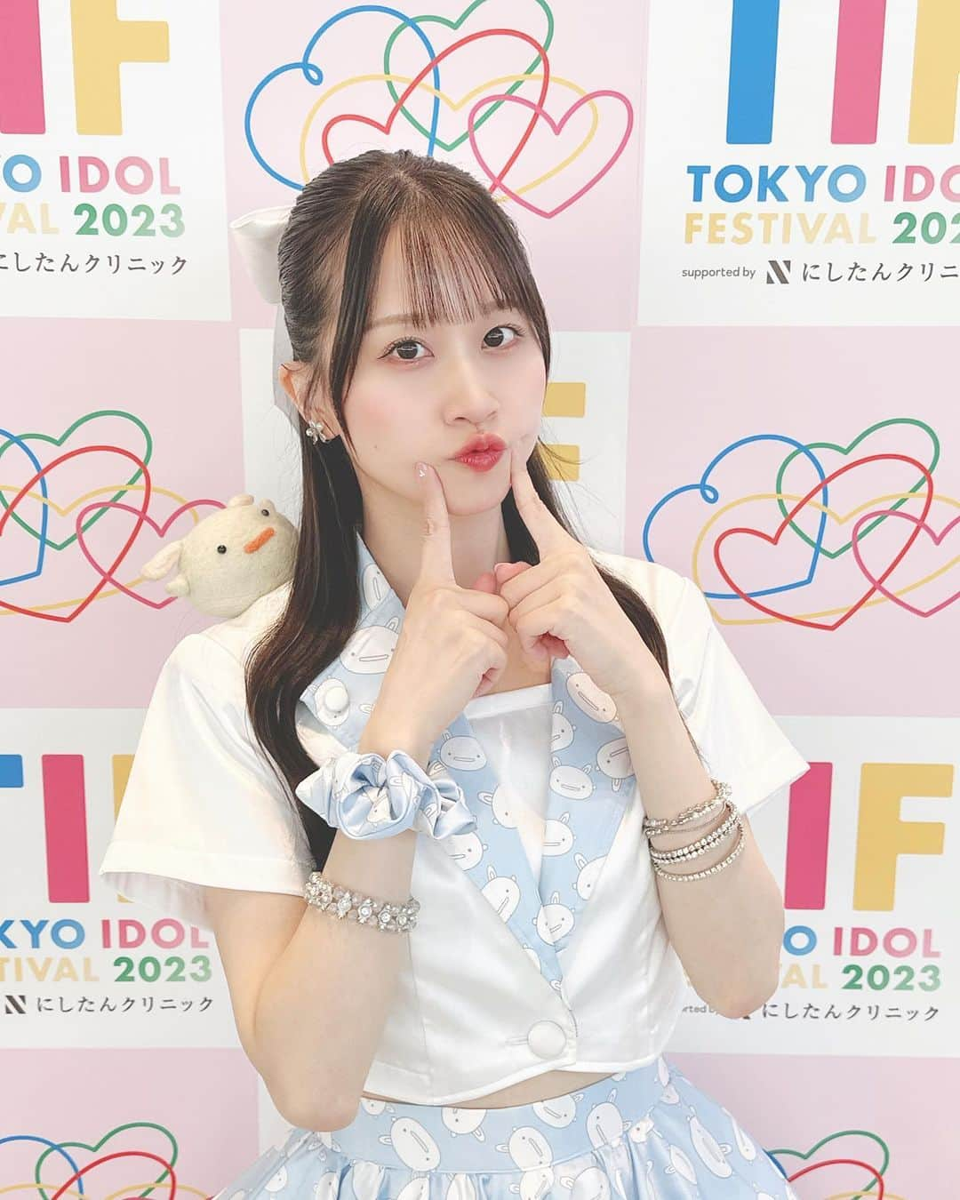 八木沙季さんのインスタグラム写真 - (八木沙季Instagram)「🤍🤍  遅くなりましたが…！ TOKYO IDOL FESTIVAL2023 今年もありがとうございました🥰 初の3日間出演！ とってもとっても嬉しかったです✌🏻 来年も出れますように🙏🏻🩵  #TIF2023 #アイドル衣装  #八木沙季」8月10日 23時36分 - saki_yagi531