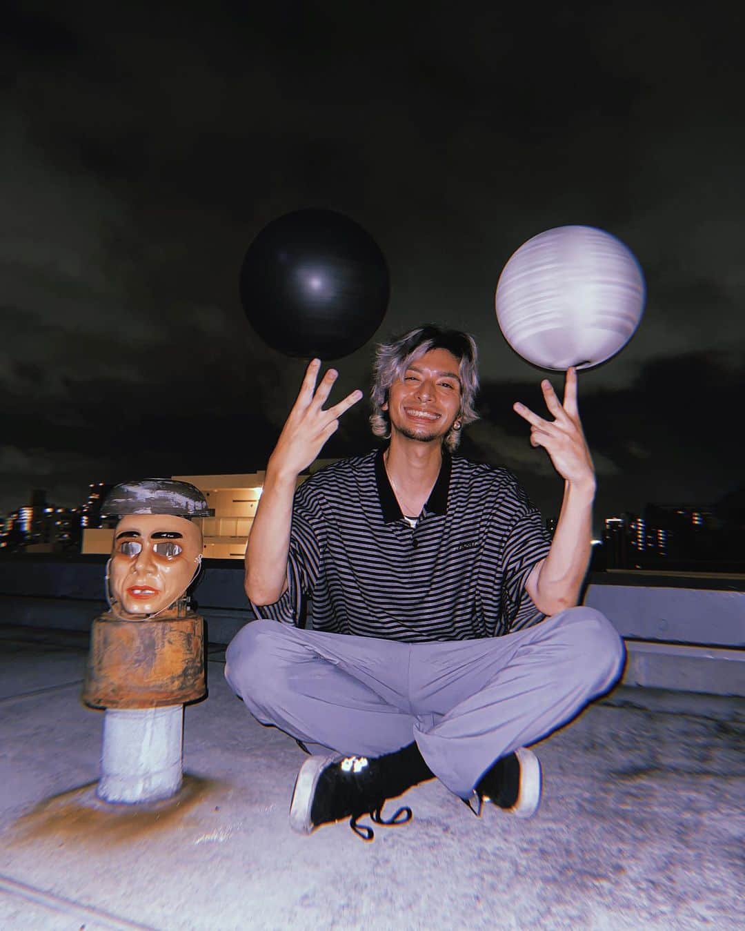 ZiNEZKAMIKAZEのインスタグラム：「another year spun around lets go round 33🔥 thanks to all of you🙏😘」