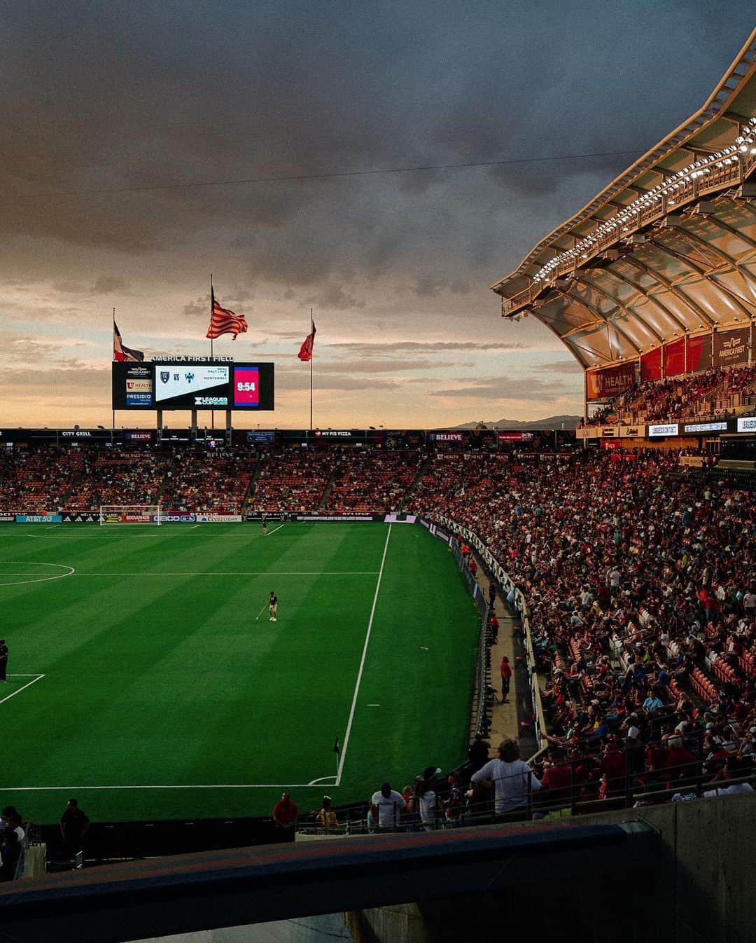 Major League Soccerさんのインスタグラム写真 - (Major League SoccerInstagram)「Leagues Cup nights. ✨  📷: @bystith & @ethanwhite」8月11日 0時15分 - mls