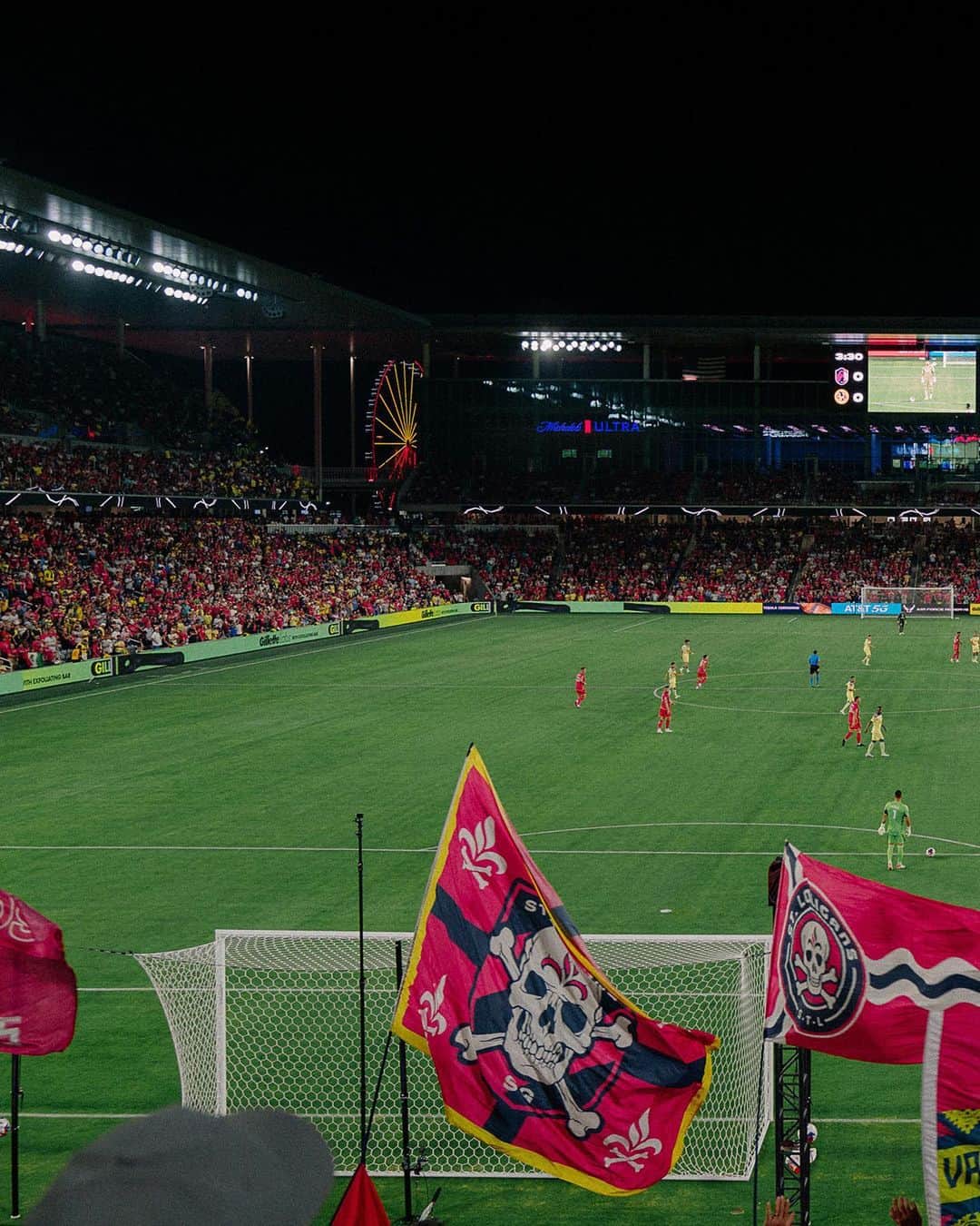 Major League Soccerさんのインスタグラム写真 - (Major League SoccerInstagram)「Leagues Cup nights. ✨  📷: @bystith & @ethanwhite」8月11日 0時15分 - mls