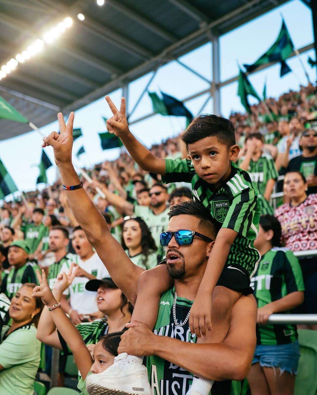 Major League Soccerさんのインスタグラム写真 - (Major League SoccerInstagram)「Leagues Cup nights. ✨  📷: @bystith & @ethanwhite」8月11日 0時15分 - mls
