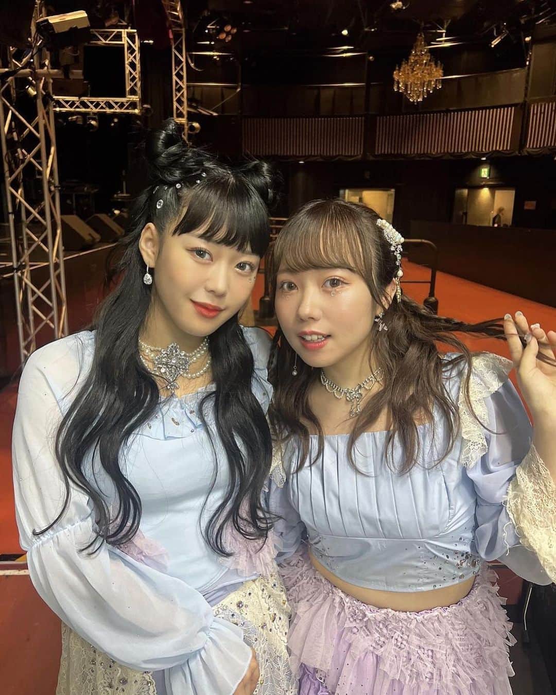 むくさんのインスタグラム写真 - (むくInstagram)「MUKUENA Fes with ME 2023ありがとうございました！❤️‍🔥  今年は2都市で開催することが出来て、内容もパワーアップして、みんなが心から楽しんでくれたのが伝わって本当に嬉しかったです🥰🫶🏻  今年はPOPUPもあったりと、こんなにたくさんのやりたいことが現実になって嬉しいです、全部いつも応援してくれてるみんなのおかげです..!本当にありがとう🥲✨🤍 これからも楽しませるよ！ だいすきだよーーー！！！🧤❤️‍🔥」8月11日 0時09分 - _.muu._