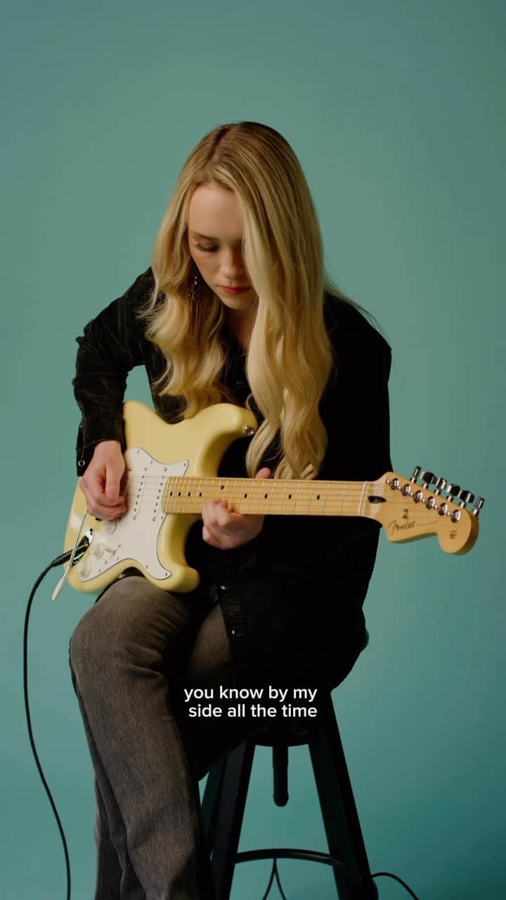 Fender Guitarのインスタグラム：「We’ve all gotten that one haircut that made us question everything. @CeciliaCastleman may regret cutting her own bangs... but she’ll never regret being a Player. Learn more about the Player Series at the link in bio.」