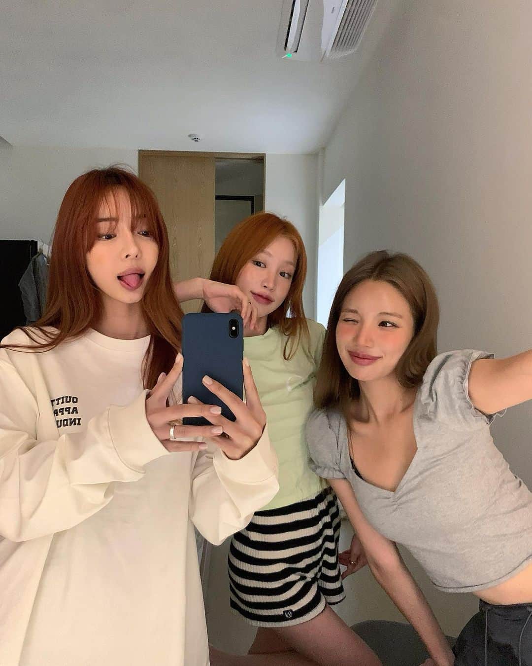 キム・ボラムのインスタグラム：「하루순삭 🤳🏾🌈」