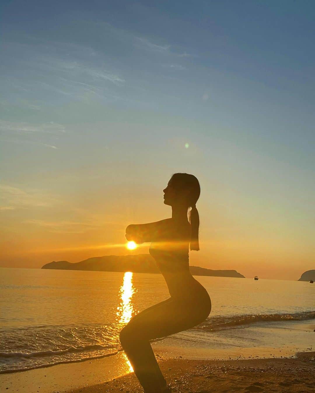 クララさんのインスタグラム写真 - (クララInstagram)「🌅」8月11日 1時24分 - actressclara