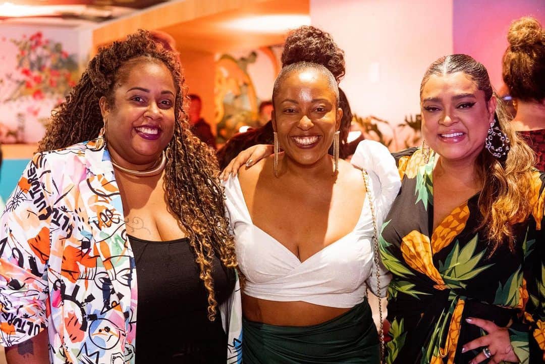 Preta Gilさんのインスタグラム写真 - (Preta GilInstagram)「Uma comunhão de amores em um único espírito! Tem como não se alegrar? Só sei sentir e agradecer!!! #Preta49  Fotos: @gee.eu」8月11日 1時34分 - pretagil