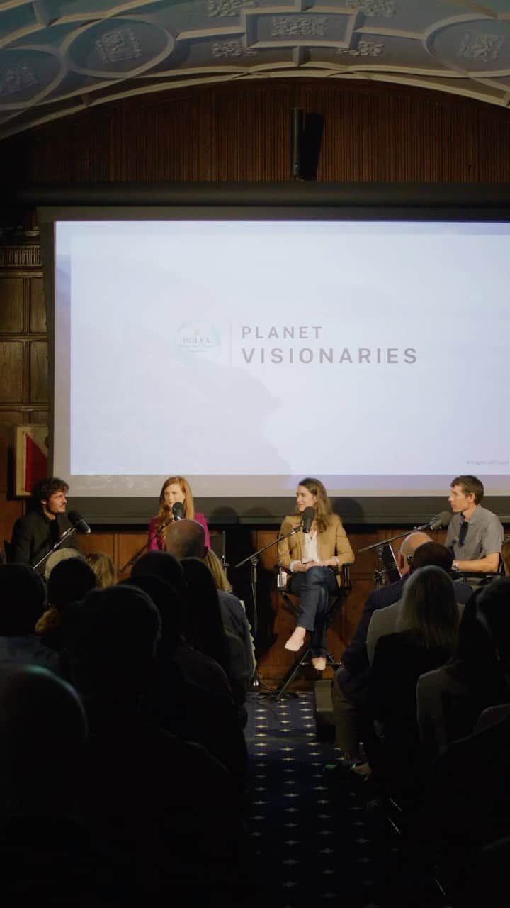 アレックス・オノルドのインスタグラム：「During World Oceans Week, I joined @bluelatitudesfoundation and @coralgardeners for a live recording of the Planet Visionaries podcast at The Explorers Club. It was a fascinating and inspiring conversation about the work to save our marine ecosystems – with a special appearance from the legendary @dr.sylviaearle! You can watch the full video on YouTube by clicking the link in my bio. @rolex #PerpetualPlanet」