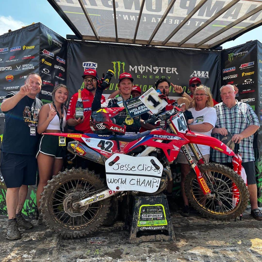 Racer X Onlineのインスタグラム：「The fuel for winners? @ARMASport high quality nutritional supplements – made for tough workouts, long days at the track, and everything in between🔥🏆 @ARMASport athletes showed up big last week @LorettaLynnMX with standout performances by @Heath.Harrison and @BrownieMX💪🏼 #partnership」