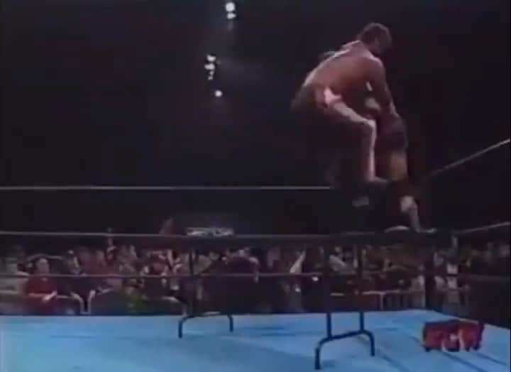 田中将斗のインスタグラム：「Masato Tanaka Tornado DDTs Mike Awesome through a table. - ECW 12/17/1999  #Deathmatch #deathmatchwrestling #ultraviolent #unfnbelievable #prowrestling」