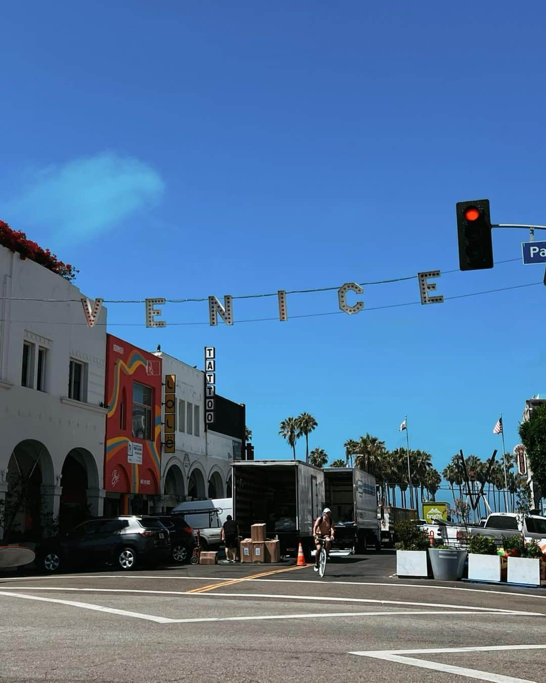 大出千尋さんのインスタグラム写真 - (大出千尋Instagram)「. LAでの定番コース巡り🤍  #santamonica#losangeles#venicebeach  #サンタモニカ#ロサンゼルス#ロサンゼルス旅行」8月11日 3時55分 - chihiro_1208_offi