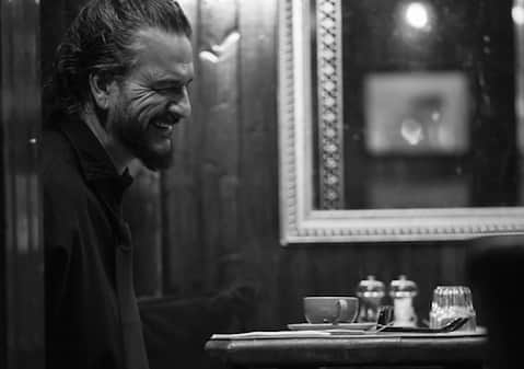のインスタグラム：「Con sonrisa.  Hoy empieza, lo que ya se termino.」