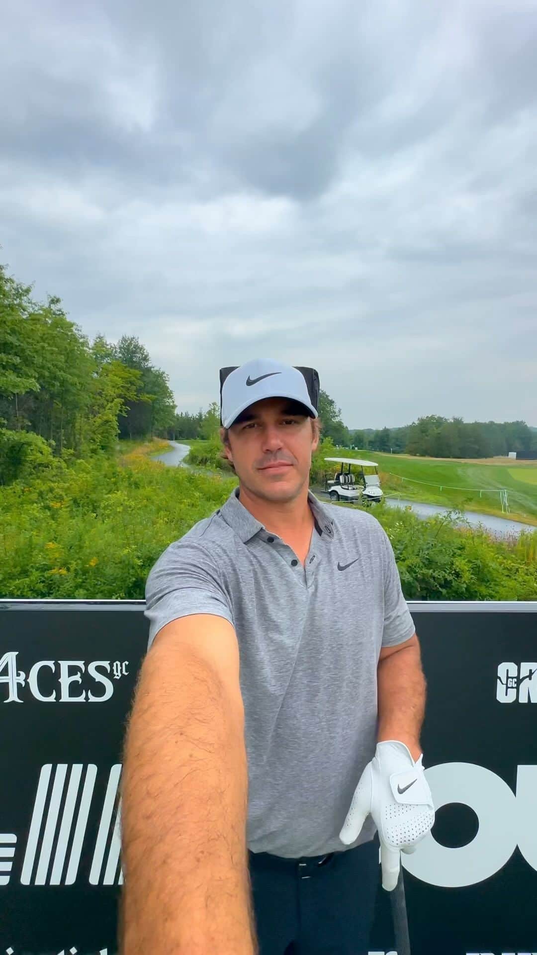 ブルックス・ケプカのインスタグラム：「Ready to Smash Bedminster like… #SmashGC  #golf #golfswing #brookskoepka」