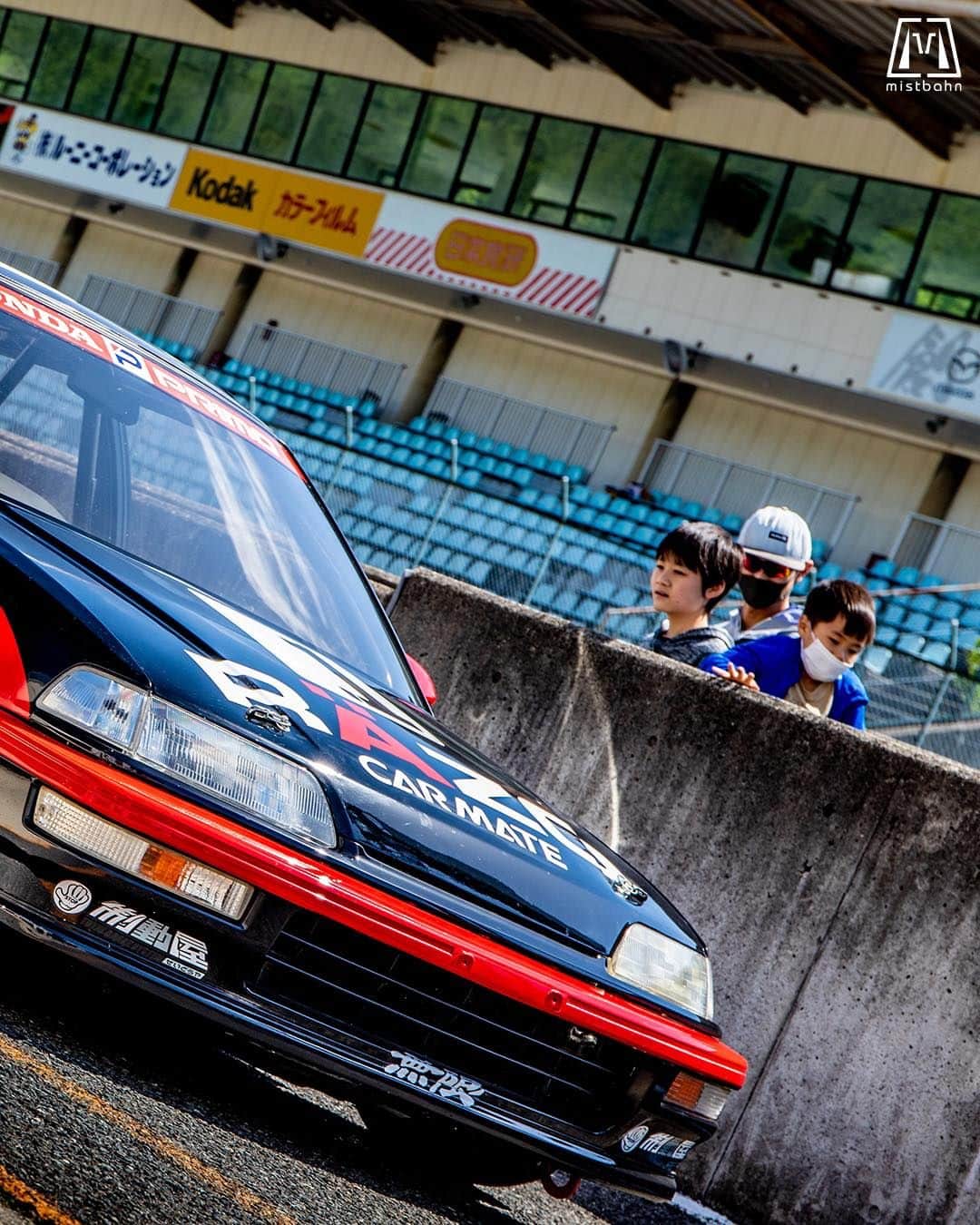 mistbahnさんのインスタグラム写真 - (mistbahnInstagram)「_ WHARP RACING ACROSS Honda EF9 CIVIC SiR _ 🚗: @carmakeacross 📷: @mistbahn _ Shot on May-7 2022 🏁"JJ Cup Rd.5" organized by @yujichocoball Central Circuit (Hyogo, Japan) _ JP) 2022年5月7日 セントラルサーキット、イエロードラゴンさん( @yujichocoball )主催「第5回 JJ杯」で撮影。 _ _ #jjcup #jj杯 #yellowdragon #イエロードラゴン #黄龍 #黄龍會 #centralcircuit #セントラルサーキット #carmakeacross #wharpracing #瞬間移動 #razo #civic #hondacivic #シビック #ホンダシビック #efcivic #ef9 #bseries #b16 #kanjo #kanjostyle #kanjoracer #kanjozoku #timeattack #timeattackjapan #hondasontrack #rays #te37」8月11日 5時45分 - mistbahn