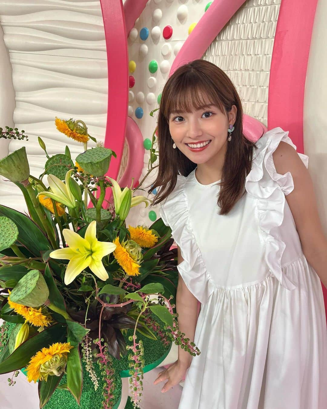 後藤楽々のインスタグラム：「今週もOha!4 ありがとうございました！☺️  最近の衣装たち🌻  台風が心配ですが 良きお休みになりますように😌  @haupia_official  @obli_official  @romile_official  @bow.a_official  @_bluelea_  @pinkyanddianne_official  @elfrank.official」