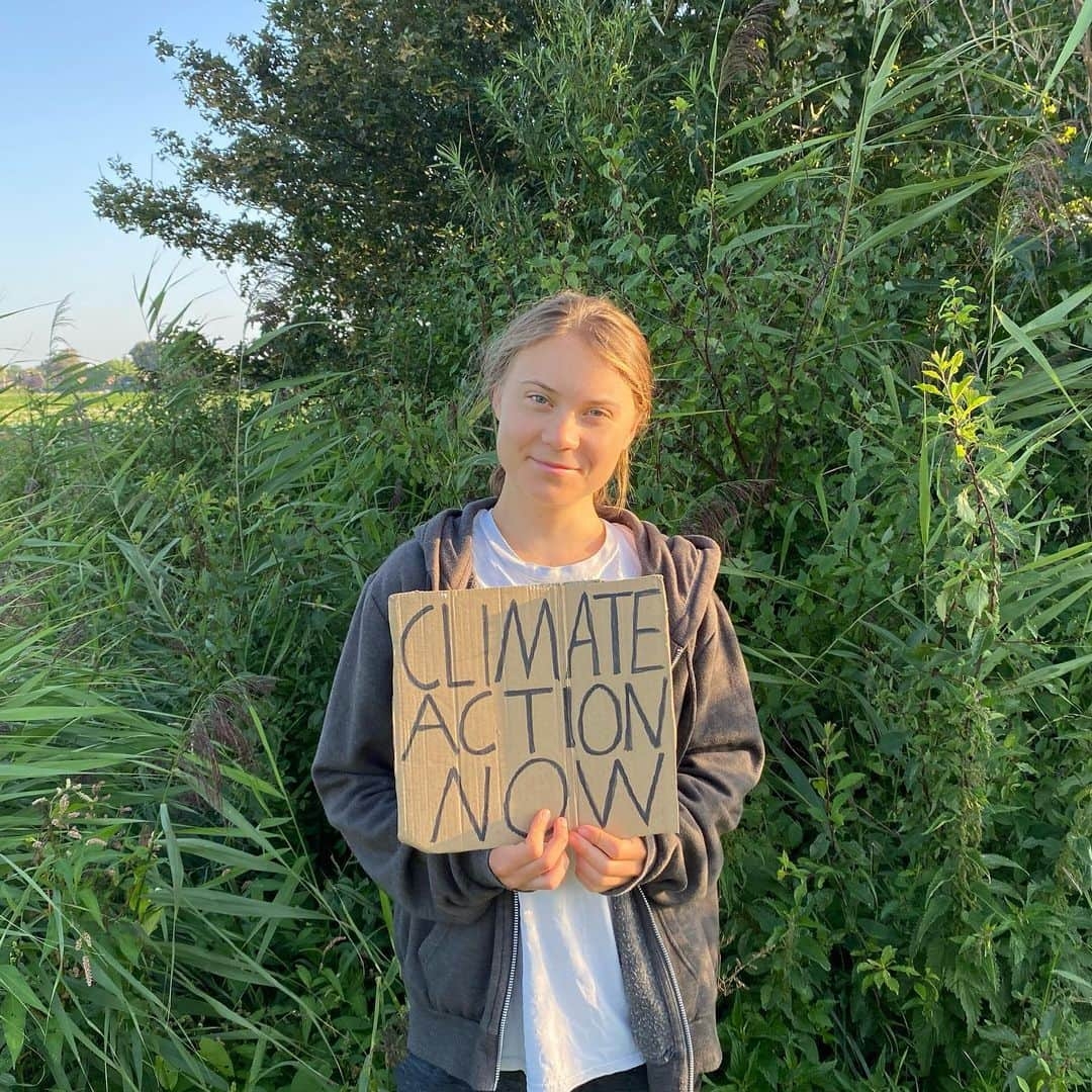 グレタ・トゥーンベリのインスタグラム：「Week 260. #FridaysForFuture #climatestrike」