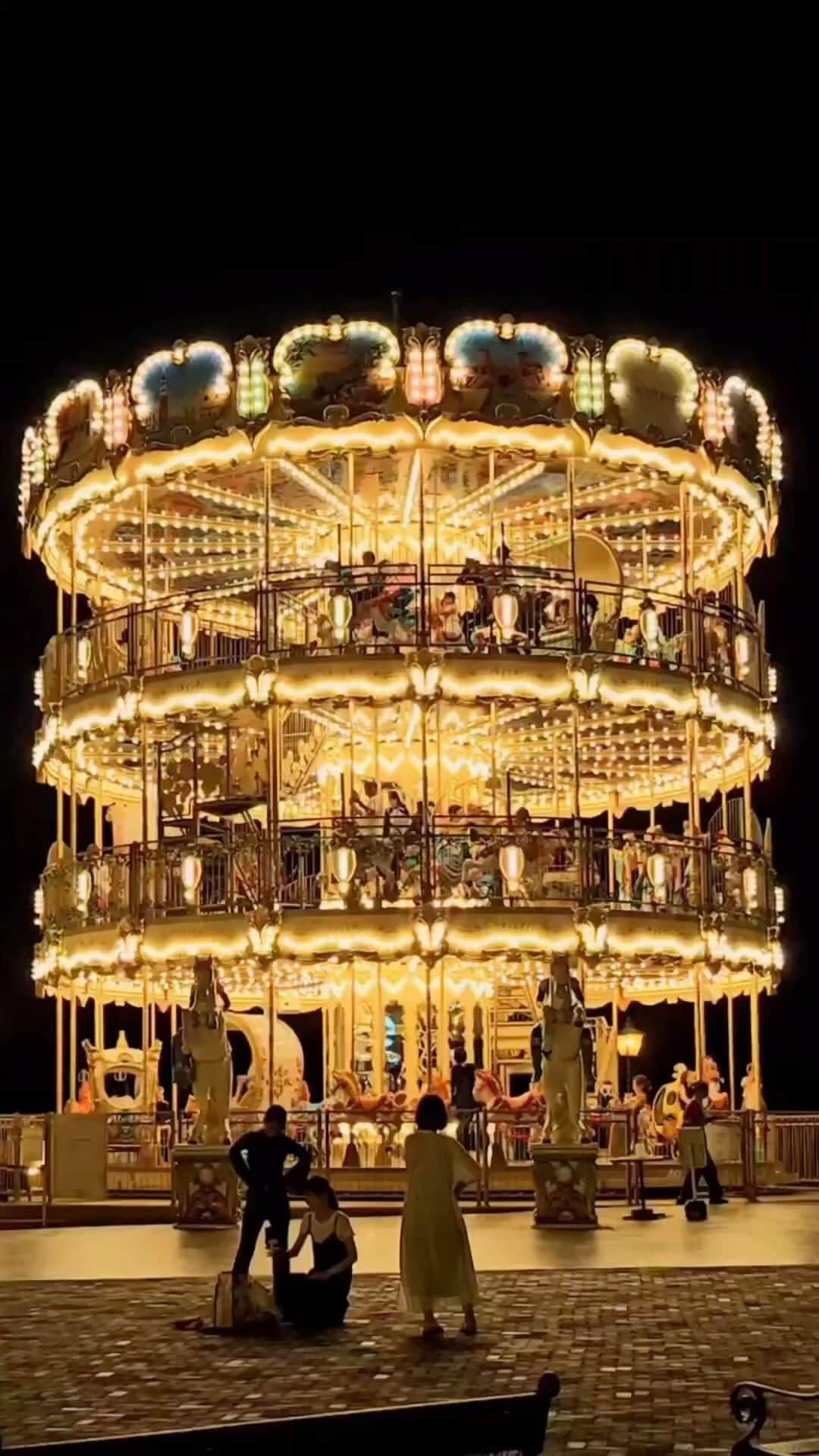 The Cool Hunterのインスタグラム：「Three stage merry-go-round in HuistenBosch, Nagasaki, Japan.」