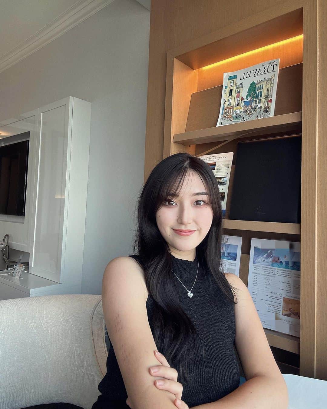 リサのインスタグラム：「♪✌︎」