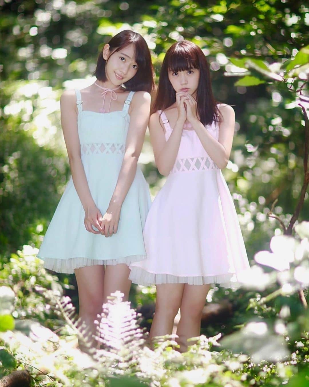 舘林佳史のインスタグラム：「森の美少女✨  超絶かわいい人気姉妹アイドル💓 浜田しょうこちゃんと浜田こうちゃん  @shoko_hamada  @kou0929   ༚┈❁┈༚༝༝༚┈❁┈༚༝༝༚┈❁┈༚༝༝༚┈❁┈ ༚༝༝༚┈❁┈ . ．   誰でも物語の主人公になれるをキャッチコピーに ドラマや映画の物語のワンシーンの様なDramaticPhotと言う名前で活動作品作りをしています。  大好評のドラマティックフォトのご依頼はこのクオリティーで30000円〜(ほぼ諸経費)で受け賜わっています)^o^(   素敵な作品を一緒に作りたい！コラボレーションしたい 美容師・メイクアップアーティストさん ・服飾デザイナーさんクリエイターさんも随時募集中です✨  お姫様になりたい👸物語の主人公になってみませんか^ ^⁉︎  たった一枚の写真で人生が変わる‼️  ドラマティックフォト撮影に興味がある方撮影依頼 お待ちしてます☺️💓  モデル宣材撮影 コンポジ Book作り プロフィール撮影 ブライダルフォト記念撮影 衣装レンタル 成人式 着物ドレスロケーションフォト スチール サロンモデル撮影 写真集等撮影のご依頼何でもお気軽にお問い合わせDM下さい✨  ༚┈❁┈༚༝༝༚┈❁┈༚༝༝༚┈❁┈༚༝༝༚┈❁┈ ༚༝༝༚┈❁┈ . ．  #ドラマティックフォト #森の美少女 #美少女 #アイドル #映画のワンシーン #姉妹アイドル #作品作り #クリエイター #フォトシューティング #モデル #モデル募集 #撮影依頼受付中」