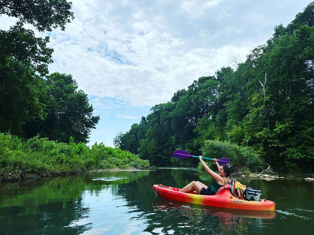 ヒラリー・スコットのインスタグラム：「Really wishing I was back here today…one of the best days of the summer. 🌞」