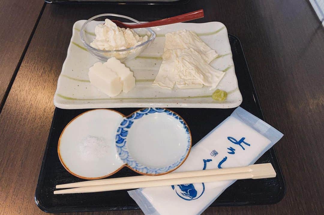 吉田綾乃クリスティーさんのインスタグラム写真 - (吉田綾乃クリスティーInstagram)「🍵🌱 京都の思い出🌱  しおりと葉月と予定を合わせて ずっと行きたかった京都に行ってのんびり過ごした日。  今度は泊まりでもっとのんびりしたいね🪽  美味しいのは全部食べたいから カロリー0理論発生しまくった。てか事実。」8月11日 11時25分 - y.ayanochristie.official