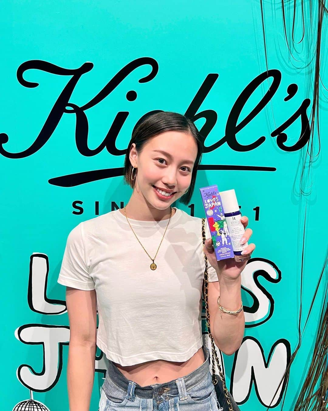 今井月のインスタグラム：「@kiehlsjp 💕 全部全部カワイイ🩵 今日も原宿でポップアップしてるので是非🤍 #kiehlsskincare #キールズLOVEYOURSKIN #PR」