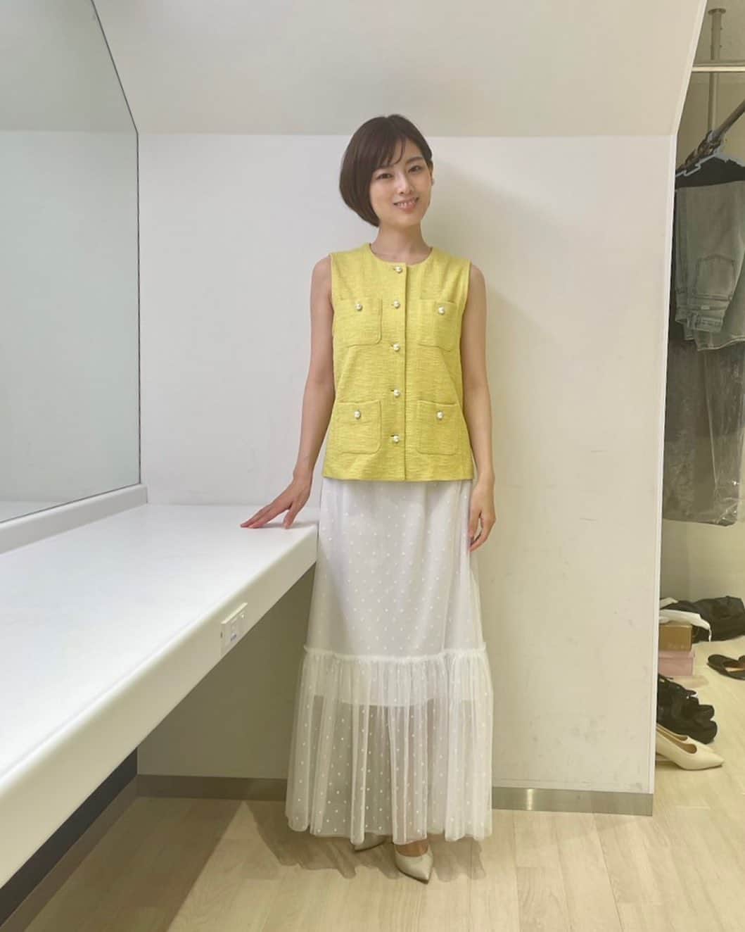 中西悠理さんのインスタグラム写真 - (中西悠理Instagram)「#衣装 #サンデーモーニング  8/6 トップス＆スカート… @la_boutique_bonbon_official」8月11日 12時20分 - yuuri.nakanishi
