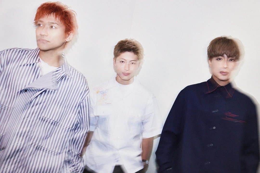 月刊EXILEのインスタグラム：「EXILE TRIBE MAGAZINEを更新！  ジャパニーズホラーの巨匠・清水崇監督とGENERATIONSがタッグを組んだホラー映画『ミンナのウタ』が8月11日より公開。今作に主演を務めたGENERATIONSから白濱亜嵐、佐野玲於、小森 隼に今作の魅力をたっぷりときいた📸  #EXILETRIBEMAGAZINE #GENERATIONS #ミンナのウタ #白濱亜嵐 #佐野玲於 #小森隼  ※記事は会員登録なしでご覧いただけます。」