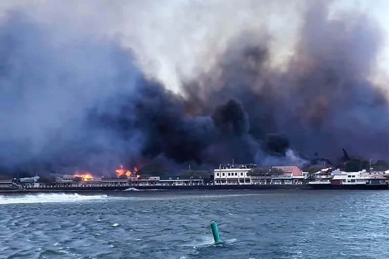ドット=マリー・ジョーンズのインスタグラム：「Maui devastated by wild fires. Heart breaking.」