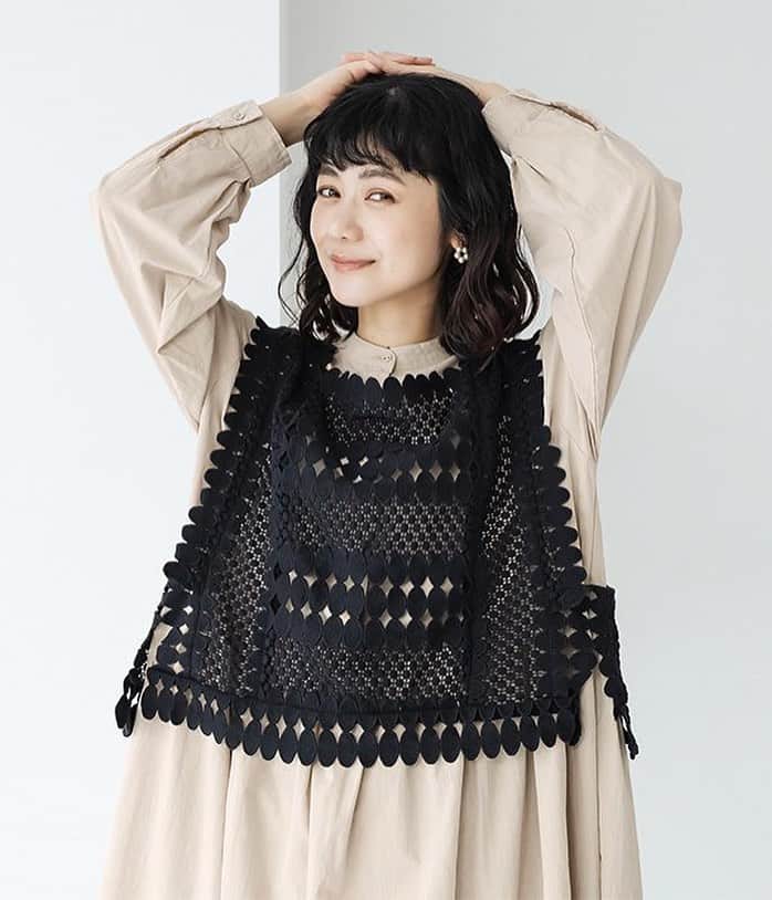 IZUMIのインスタグラム：「🖤∴ しあわせな3連休を☺️🌱♡🕊️ 着るだけで、穏やかな気持ちになるお洋服はこちら☺️🌼🌼 @natulan_official 🫲」