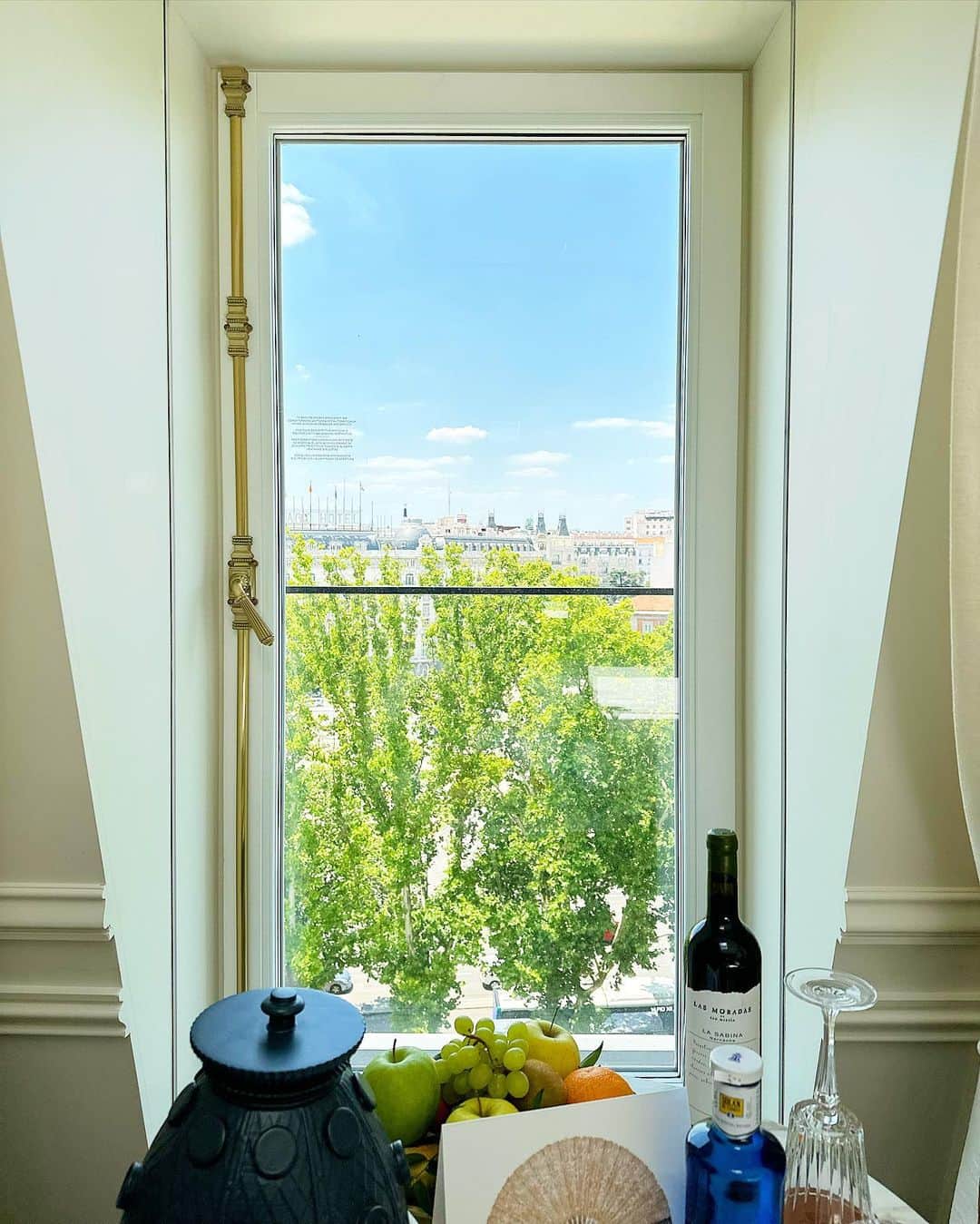 ririのインスタグラム：「𝑔𝑜𝑜𝒹 𝓂𝑜𝓇𝓃𝒾𝓃𝑔.☀︎」