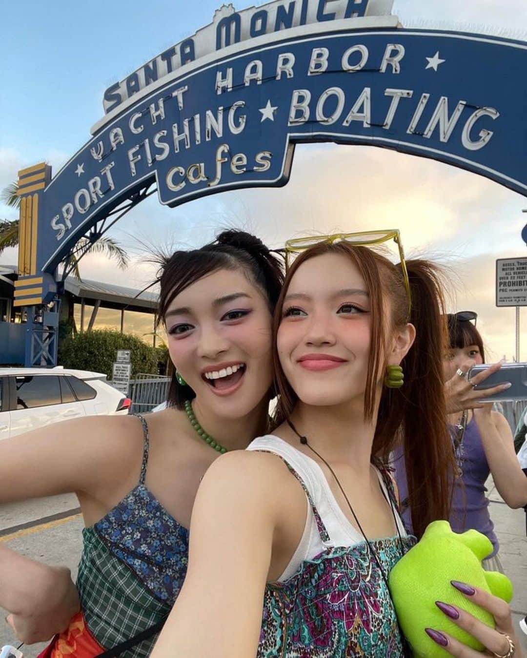 XGさんのインスタグラム写真 - (XGInstagram)「🛍️💕🙈🦐  #CHISA #SantaMonica #lobster  #wow #delicious  #memories  #XG」8月11日 13時48分 - xgofficial