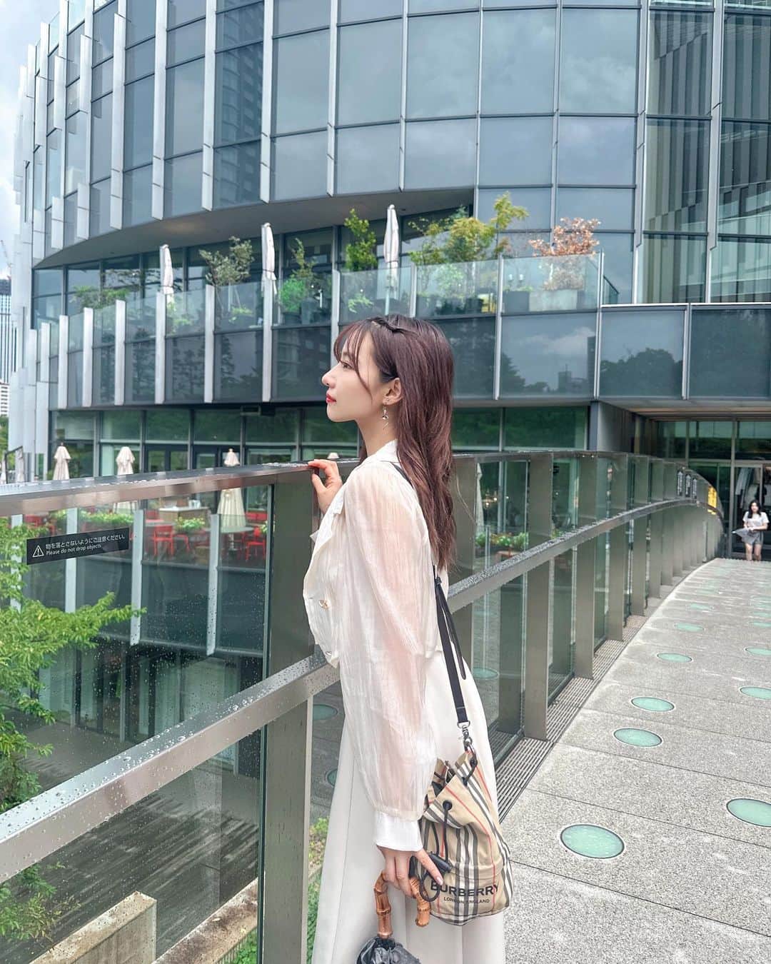 村瀬紗英のインスタグラム：「#dailylook 雨あがり🩵🍬(:」