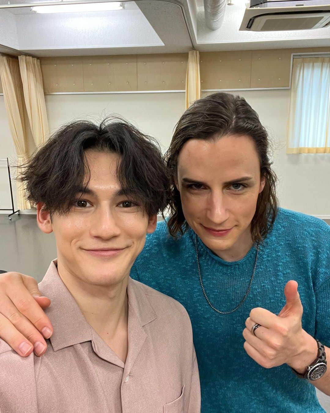 パース・ナクンのインスタグラム：「ロマ様とツーショット🇦🇺🇫🇷」