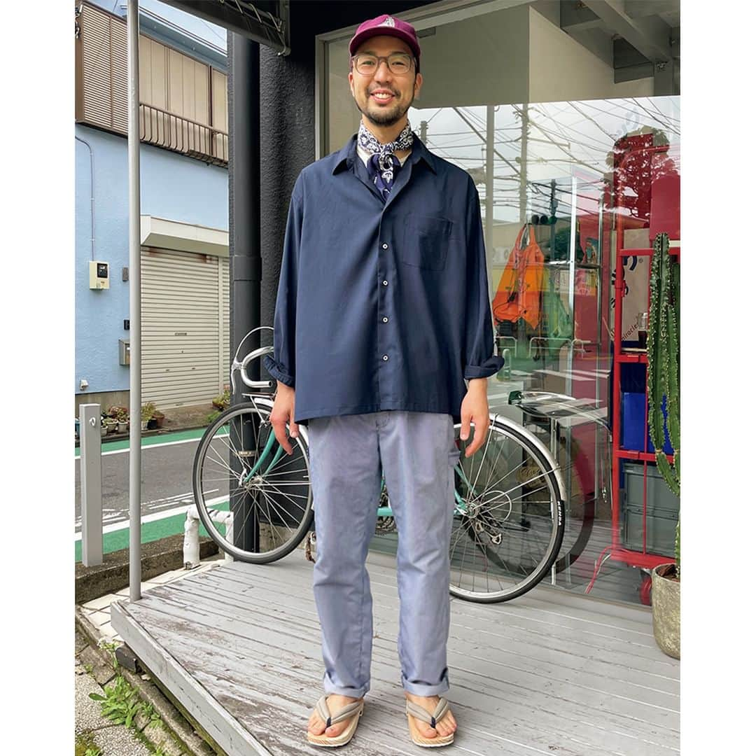 UOMOさんのインスタグラム写真 - (UOMOInstagram)「【上町・経堂編】ベテランスタイリストが気になる街と人【松川 総が自らカメラ片手にスナップ】  いつもの場所を離れてスナップしたら何かが変わる？　個性豊かなベテランスタイリスト二人が自分好みのローカルスポットに赴き、街のムードに合った、スタイルのある人たちをハントした！  記事の続きはWEB UOMOで▶▶ https://www.webuomo.jp/fashion/318597/  #松川総 #ファッションスナップ #上町 #経堂 #uomo #uomo_magazine #webuomo」8月11日 15時00分 - uomo_magazine