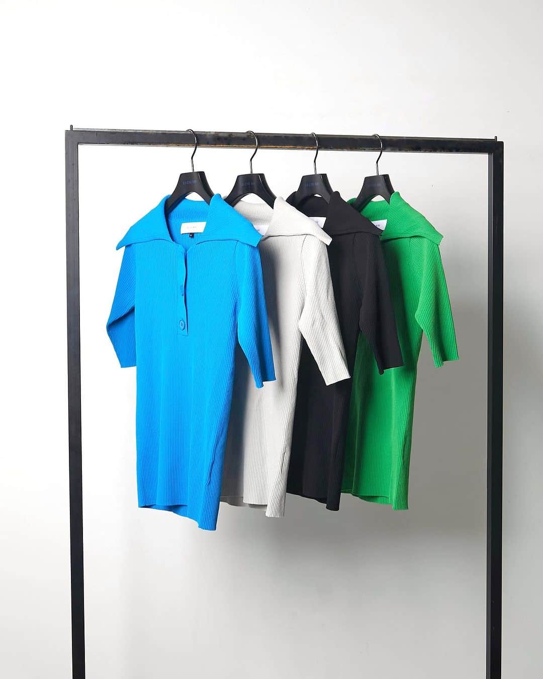 ルシェルブルーさんのインスタグラム写真 - (ルシェルブルーInstagram)「New Arrival >>> IN STORE NOW . . ☑︎ Big Collar Rib Knit Top ¥16,000+tax (Color: Gray, Black, Light Green, Light Blue)  #lecielbleu #ルシェルブルー　#aw23 #fashion  #styling #bigcollar #ribknit」8月11日 15時02分 - lecielbleu_official