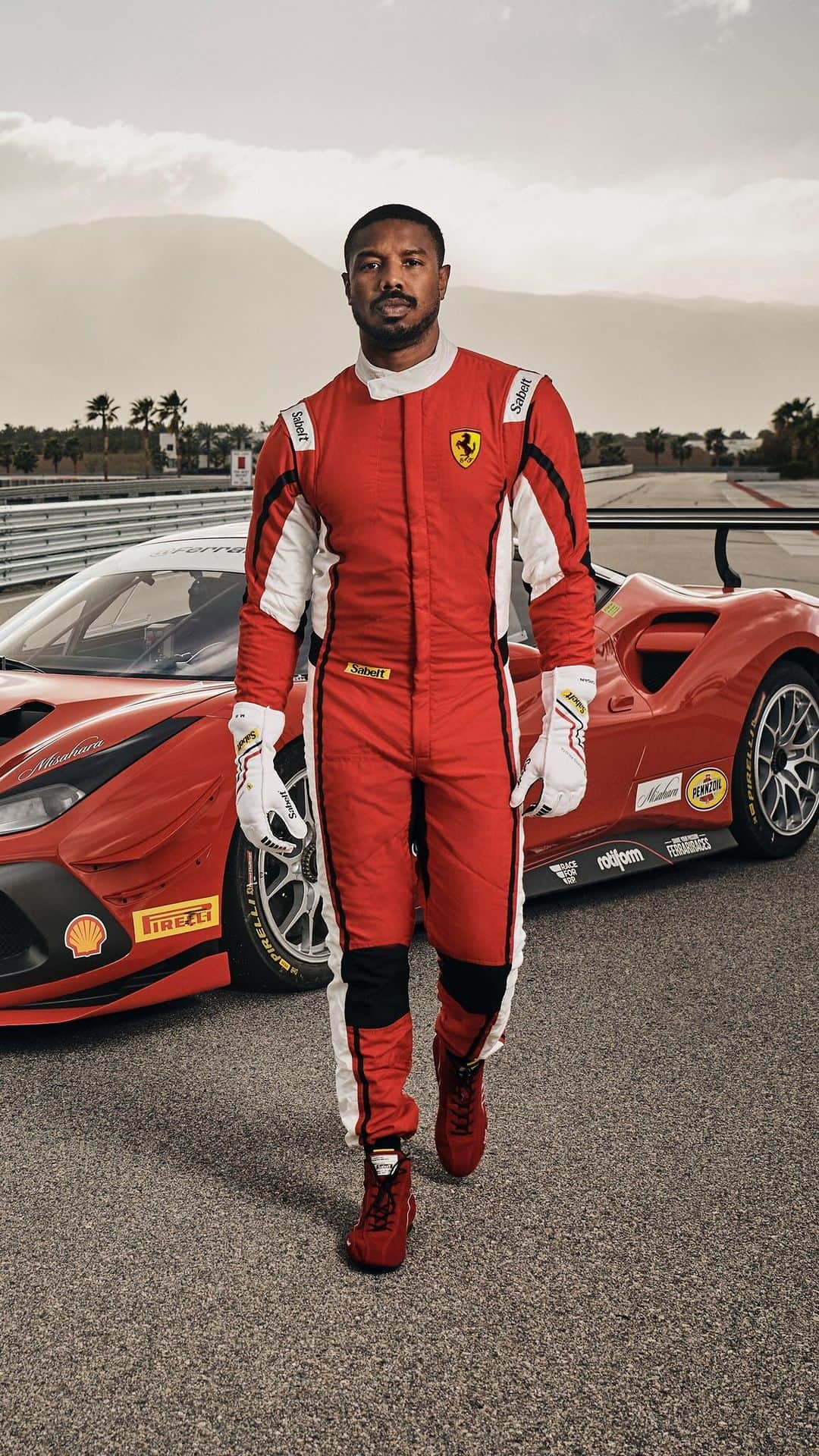 マイケル・B・ジョーダンのインスタグラム：「It was a day of pure adrenaline for #Ferrari enthusiast Michael B. Jordan - Check out the passion that fueled his journey, mastering the art of speed and finesse with the #Ferrari296GTB.  #FerrariCorsoPilota」