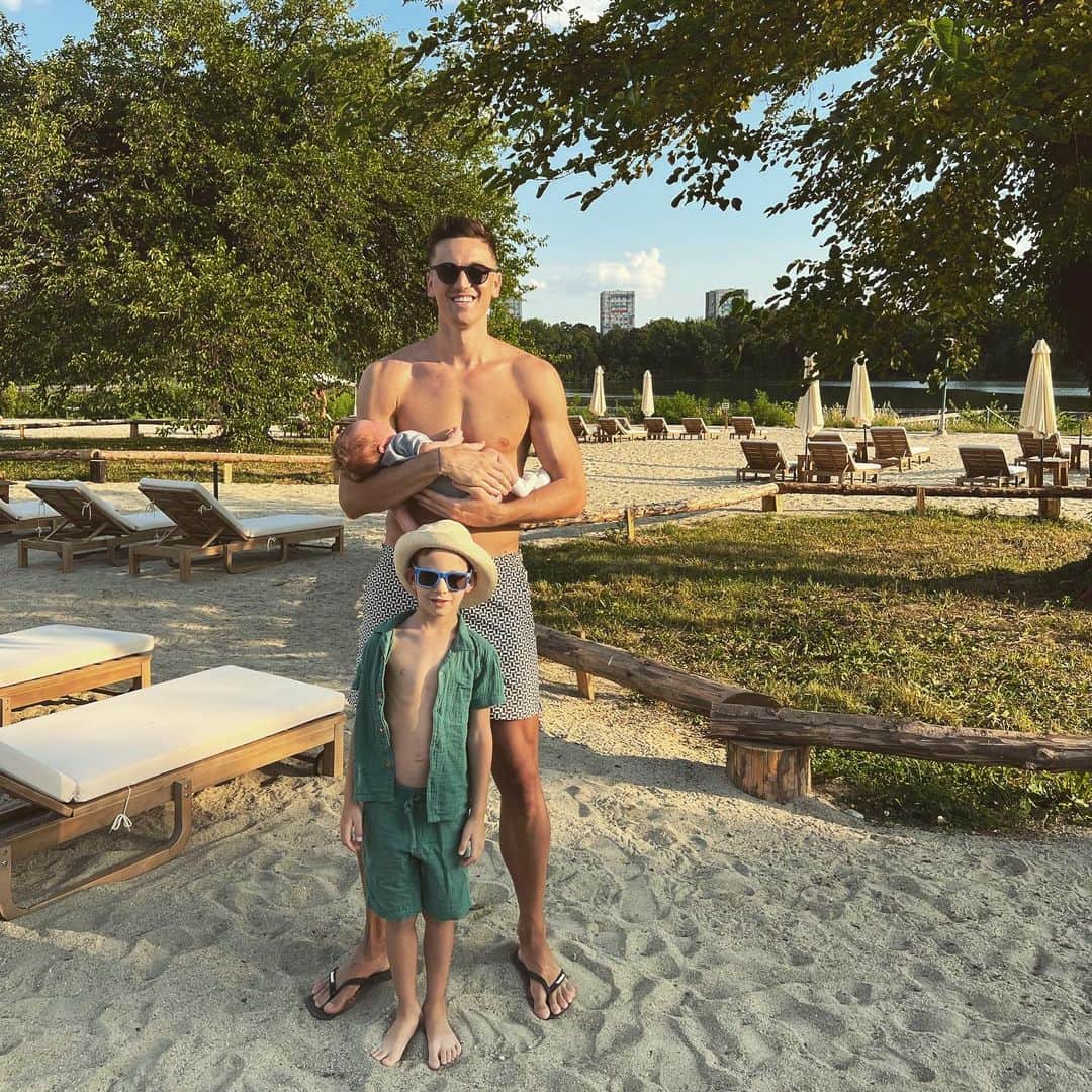のインスタグラム：「My boys 🙌🏻 #david #elian」