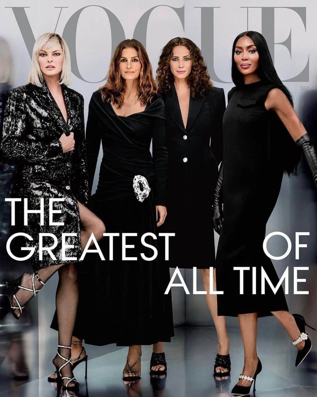 ドナテラ・ヴェルサーチのインスタグラム：「Super Models, Super Women, Super Powers. Truly the Greatest of All Time. I love you Naomi, Linda, Cindy and Christy 🖤✨」