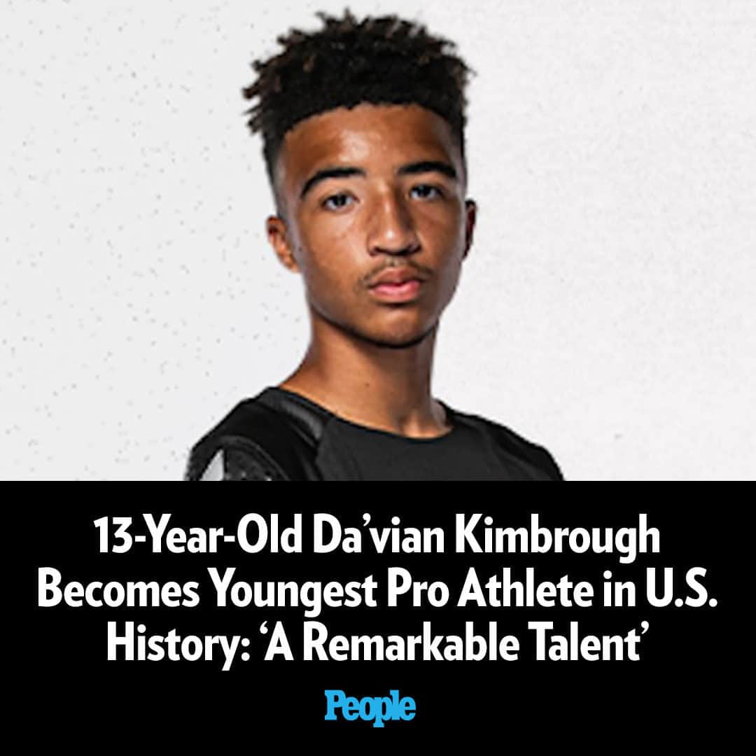 People Magazineさんのインスタグラム写真 - (People MagazineInstagram)「A 13-year-old soccer player has just become perhaps the youngest professional athlete in American history, after he signed a contract with Sacramento Republic FC of the USL Championship league. ⚽️   Sacramento announced the signing of Da’vian Kimbrough, who is 13 years, 5 months, and 13 days old, on Tuesday. Tap our bio link to read more! | 📷: Sacramento Republic FC」8月12日 2時01分 - people