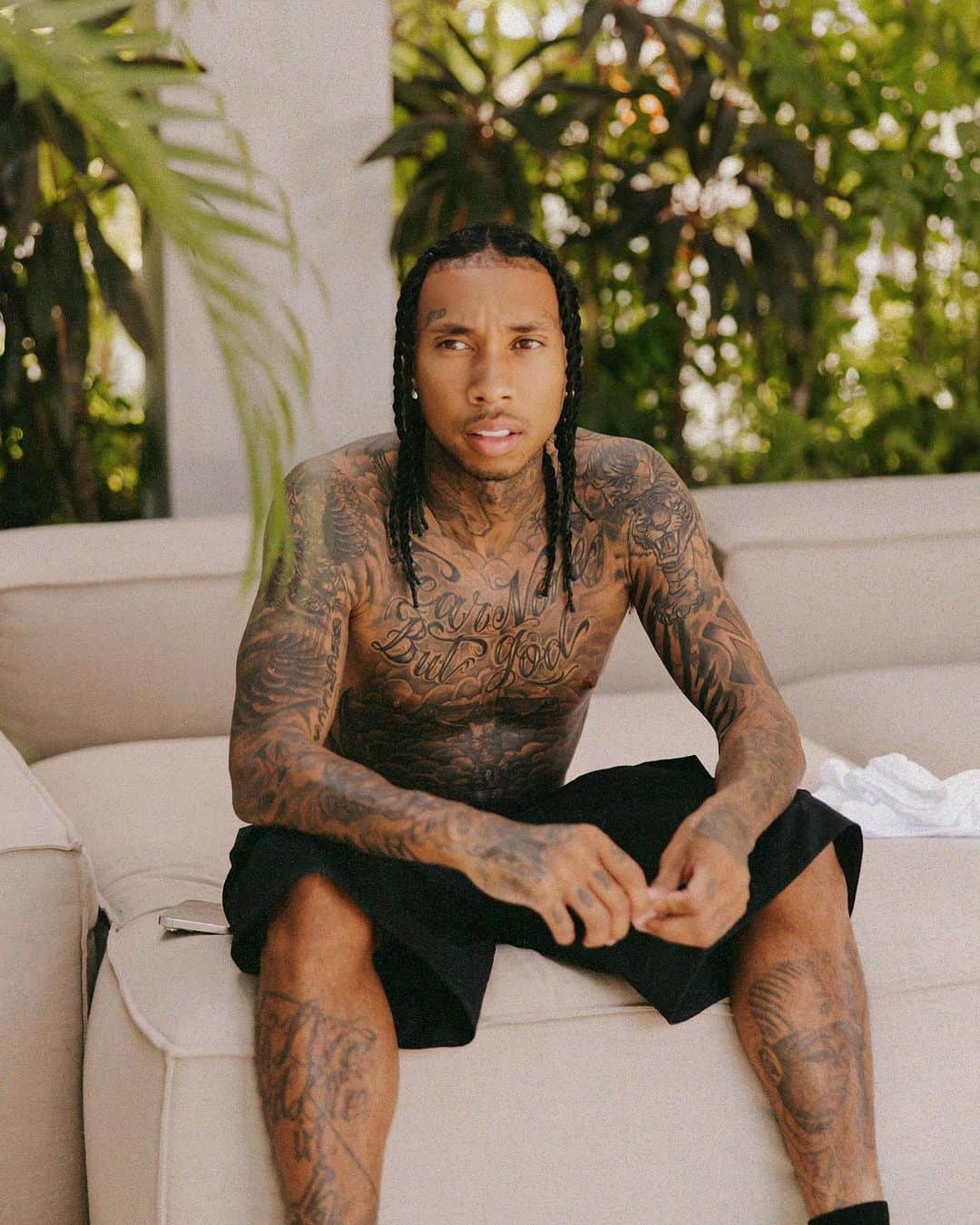 タイガのインスタグラム：「U ain’t got enough stamps n ya passport to fuk w Young T-Raww」