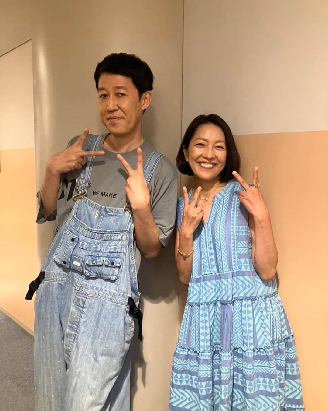 羽田美智子さんのインスタグラム写真 - (羽田美智子Instagram)「来週8/16(水)18:25から テレビ東京『ソレダメ!〜あなたの常識は非常識!?〜』放送になります。  私の一推し！ スーパーマーケットブランデさんの特集です🛒  この日、、 何年ぶりなのでしょう、、⁉️ ドラマ『女王の教室』で 娘役だった志田未来ちゃんと懐かしい再会💞 あの時小学生だった可愛い面影そのままにしっかり美しい大人の女性になってて、、なんだか感慨深いものがありました🥹  可愛い❤️  そして小籔さんとは 食の好みが似てて、、 勝手に親近感✨✨ ご一緒させていただくとホッとできる優しい方です❣️  自慢の簡単料理も作らせてもらいました🍳  良かったら 是非見てくださいね！  台風がとても心配なお盆シーズンになりそうですが、、 安全で楽しい夏休みになることを祈っています✨✨  #tremezzo_womens #Devotion TWINS」8月11日 17時34分 - michikohada