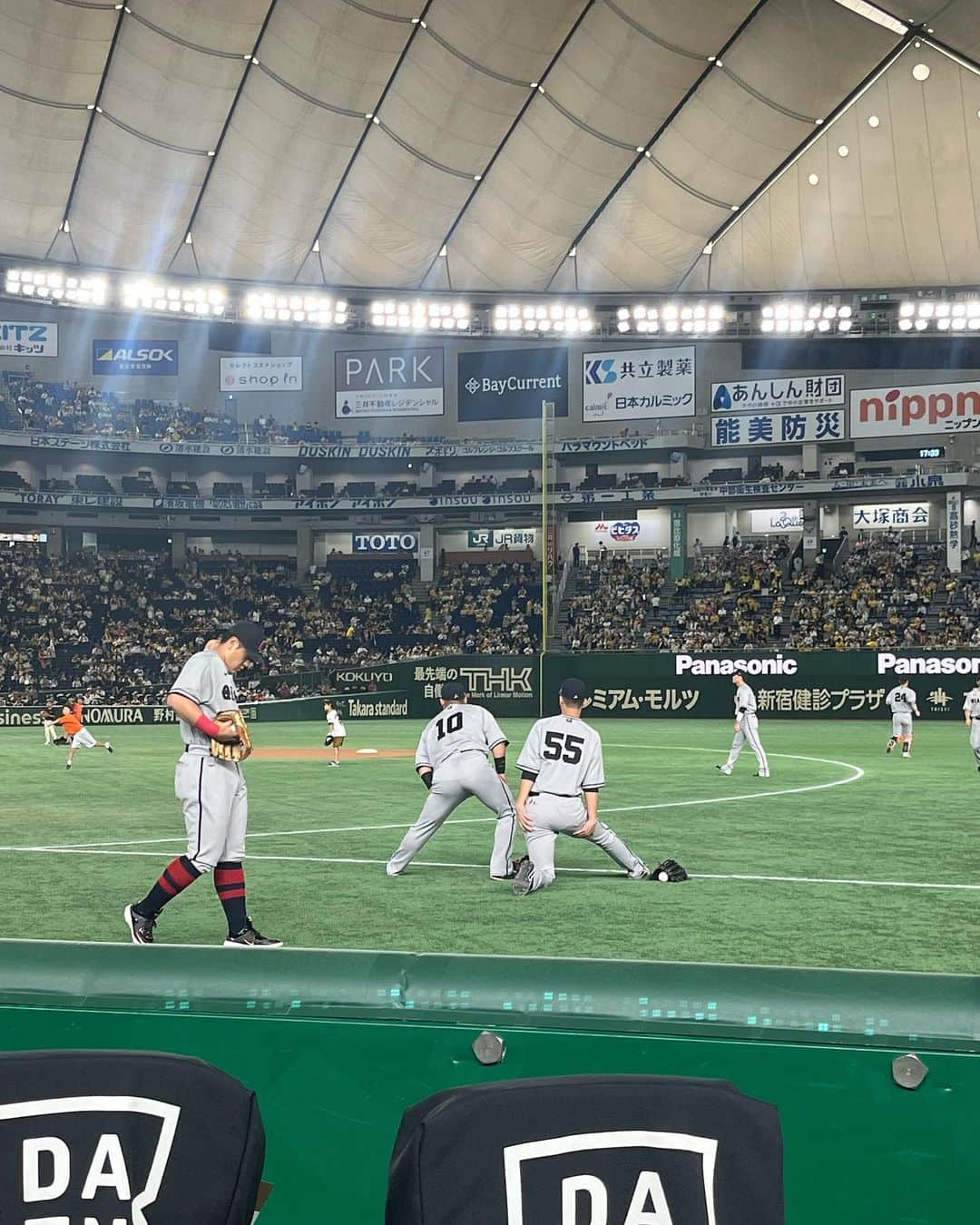 崎本ゆかりさんのインスタグラム写真 - (崎本ゆかりInstagram)「⚾️  2ヶ月ぶりの東京ドームは🐯戦 初めてのグラウンド席で 迫力満点でした！ 阪神ファンなのでアウェーでしたが😂楽しい試合に大興奮✨ 見事 阪神勝利！7連勝！ナイスゲーム👏🏻くぅ〜 楽しかった〜〜！！  #東京ドーム #読売ジャイアンツ #阪神タイガース #伝統の一戦 #野球観戦 #とらほー」8月11日 17時42分 - yukariiiin5