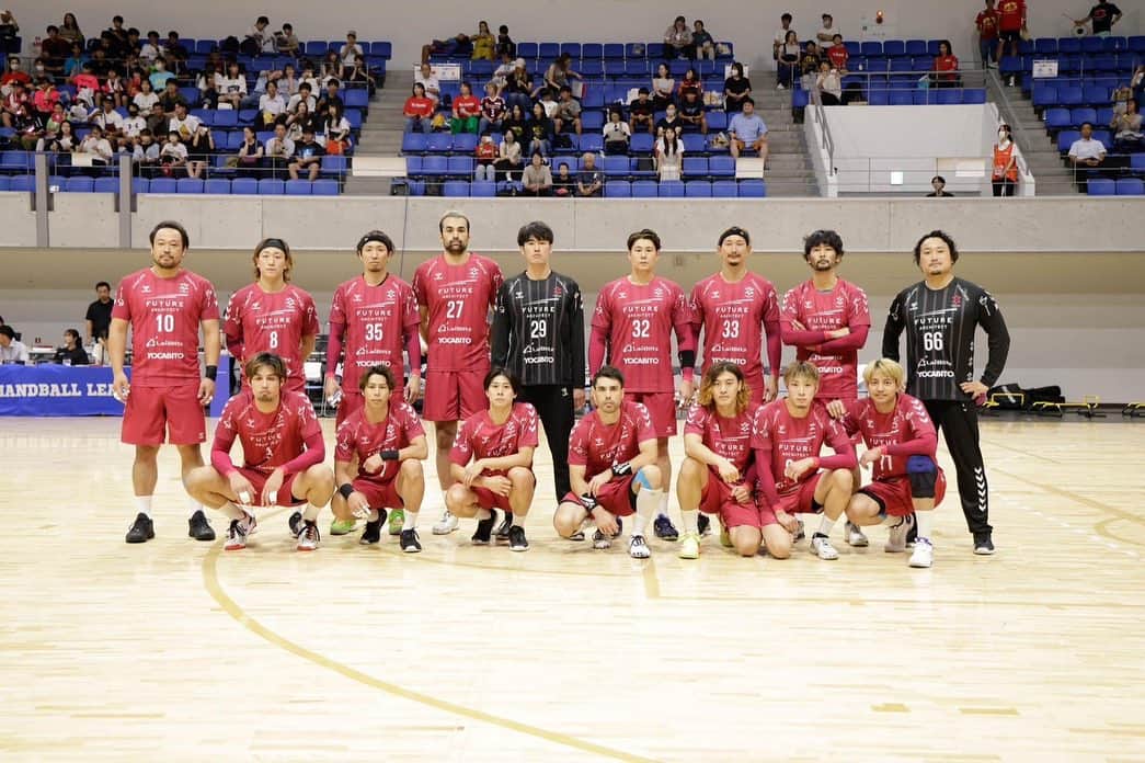 東江雄斗のインスタグラム：「トヨタ紡織戦もたくさんの応援ありがとうございました！！ この敗戦から学び、個人としてもチームとしても成長していきます🔥 引き続き応援よろしくお願いいたします‼️  #handball #jhl  #zeekstartokyo  #bauerfeind」