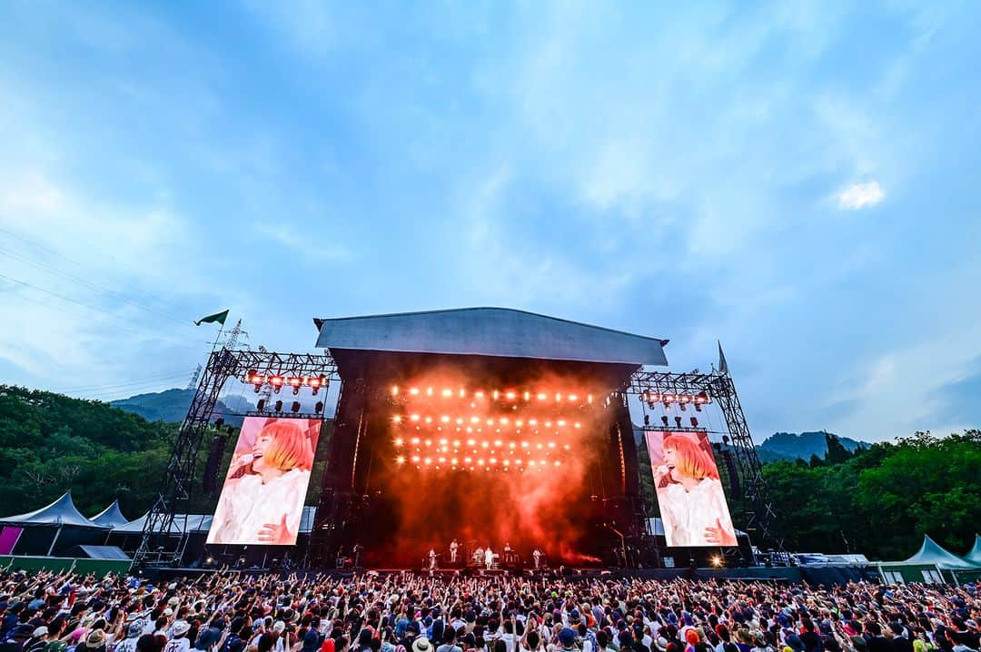 フジロック・フェスティバルさんのインスタグラム写真 - (フジロック・フェスティバルInstagram)「📸 YUKI JULY 30 SUN - GREEN STAGE  Photo : Teppei Kishida #YUKI #fujirock #fujirockfestival #フジロック」8月11日 18時00分 - fujirock_jp