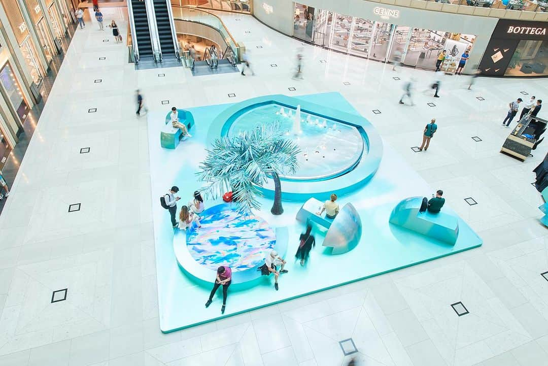 YOSHIROTTENさんのインスタグラム写真 - (YOSHIROTTENInstagram)「"Fluid Garden" at LANDMARK Hongkong @landmarkhk @belowground.hk  🌴🧚🏻‍♂️🩴🐬💦💎 2023.8.1-8.31」8月11日 18時04分 - yoshirotten