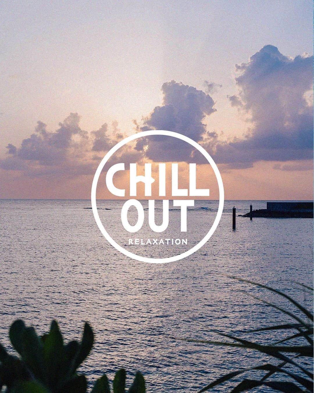 CHILL OUTのインスタグラム：「I'm just chiling. ノスタルジックなチルタイム。 一日を振り返りながら、リラックスを味わおう。  #CHILLOUT #チルアウト #リラクゼーションドリンク」