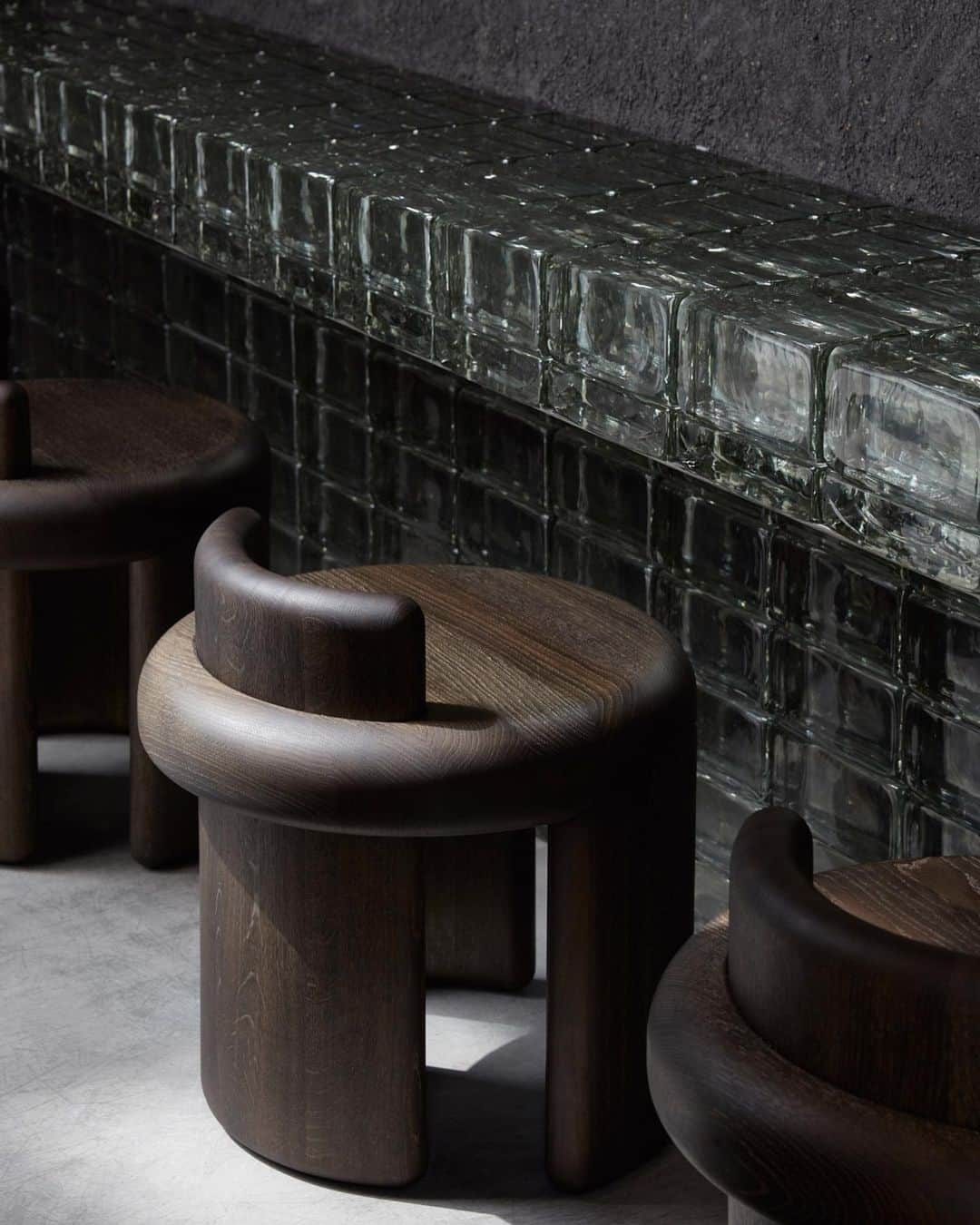 My Interiorのインスタグラム：「Restaurant Wow delikatesy @eatorigamisushi designed by @vshddesign」