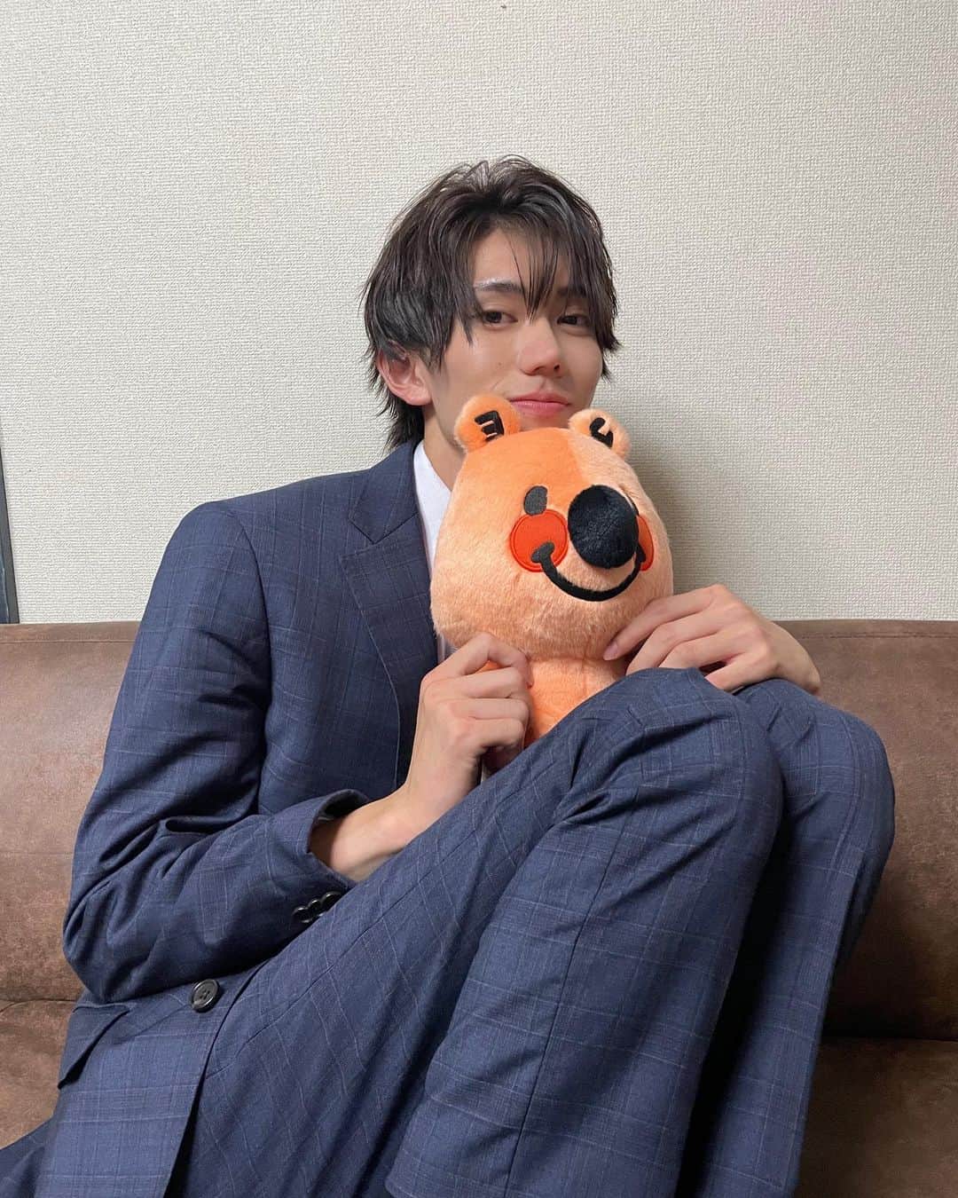 樋口晃平のインスタグラム：「ドラマ「体感予報」第一話ありがとうございました☺︎ 瑞貴と葉はいかがでしたか？？第二話も、急展開が待ってます。お楽しみ✌︎  そして、コミックシーモアさんとのコラボCMにも瀬ヶ崎瑞貴役で登場しています。こちらも是非です！  #体感予報 #mypersonalweatherman」